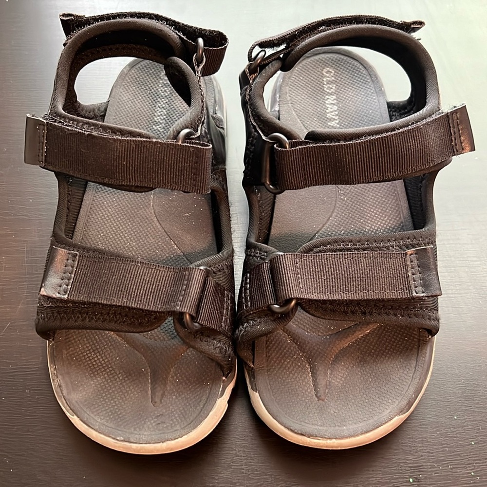 Boys sandals